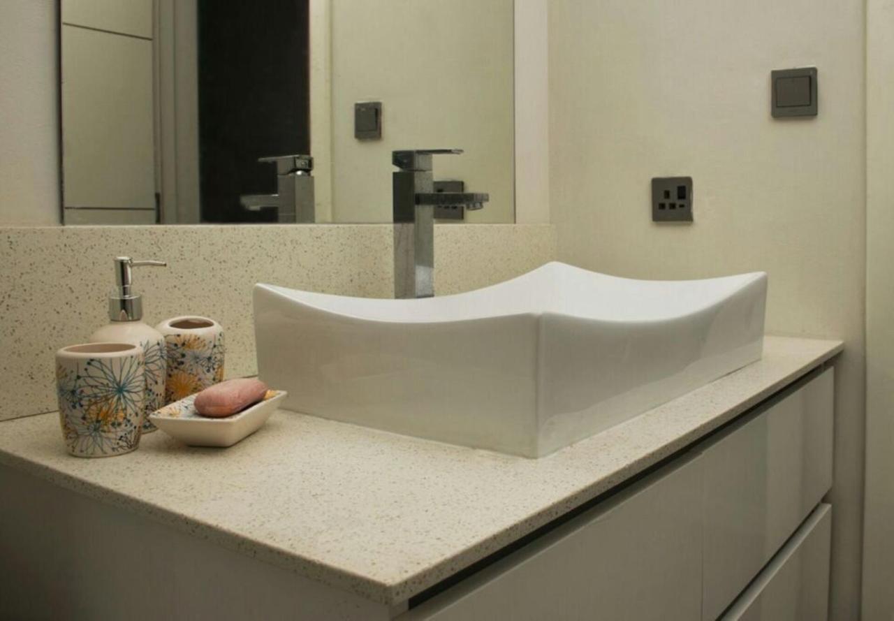Luxury Modern 2-Bed Apartment Pereybere Grand Baie Esterno foto