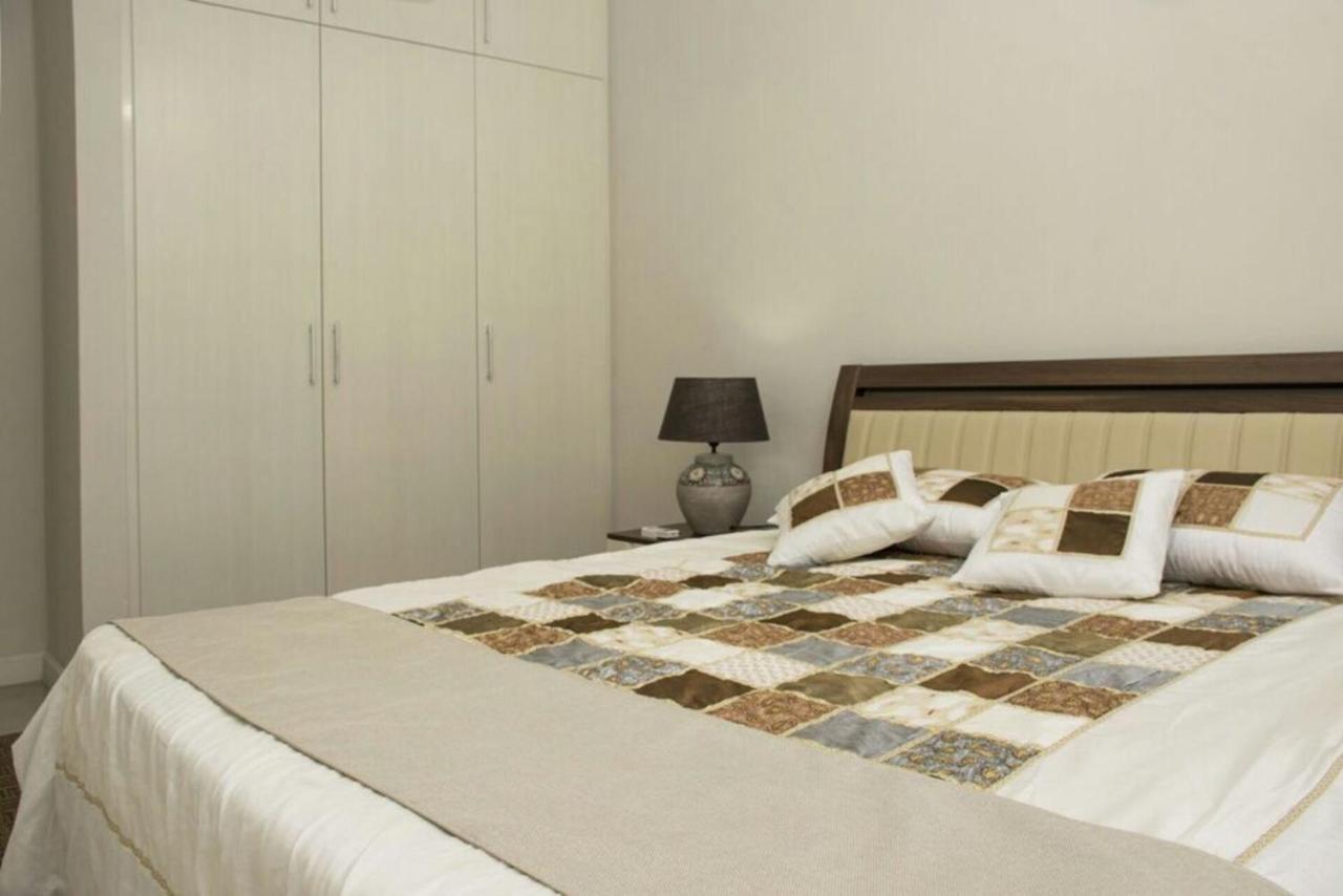Luxury Modern 2-Bed Apartment Pereybere Grand Baie Esterno foto